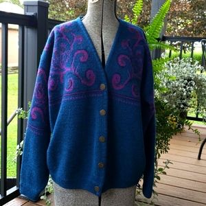 Vintage Pendleton 100% wool cardigan with floral design